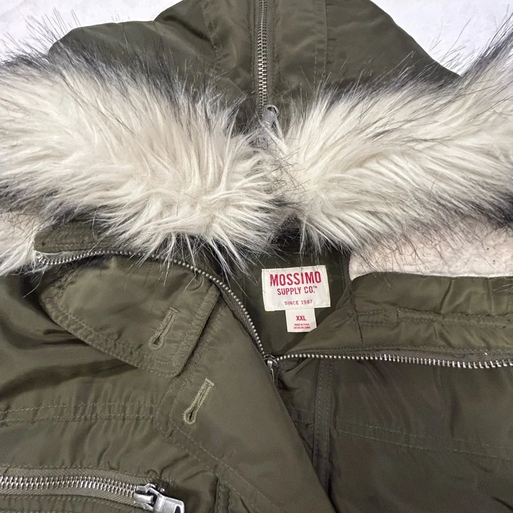 Mossimo Supply Co Green Puffer Jacket with Faux‎ Fur Trim